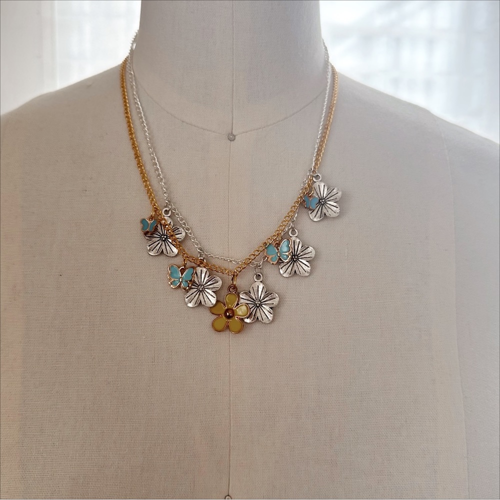 Y2K FLORAL CHARM necklace - Picture 3 of 4